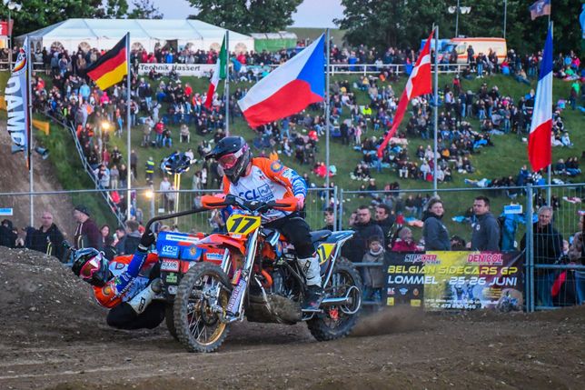 In zahlreichen Leistungsklassen werden die Sieger beim Motocross-Wochenende in Kleinhau ermittelt.